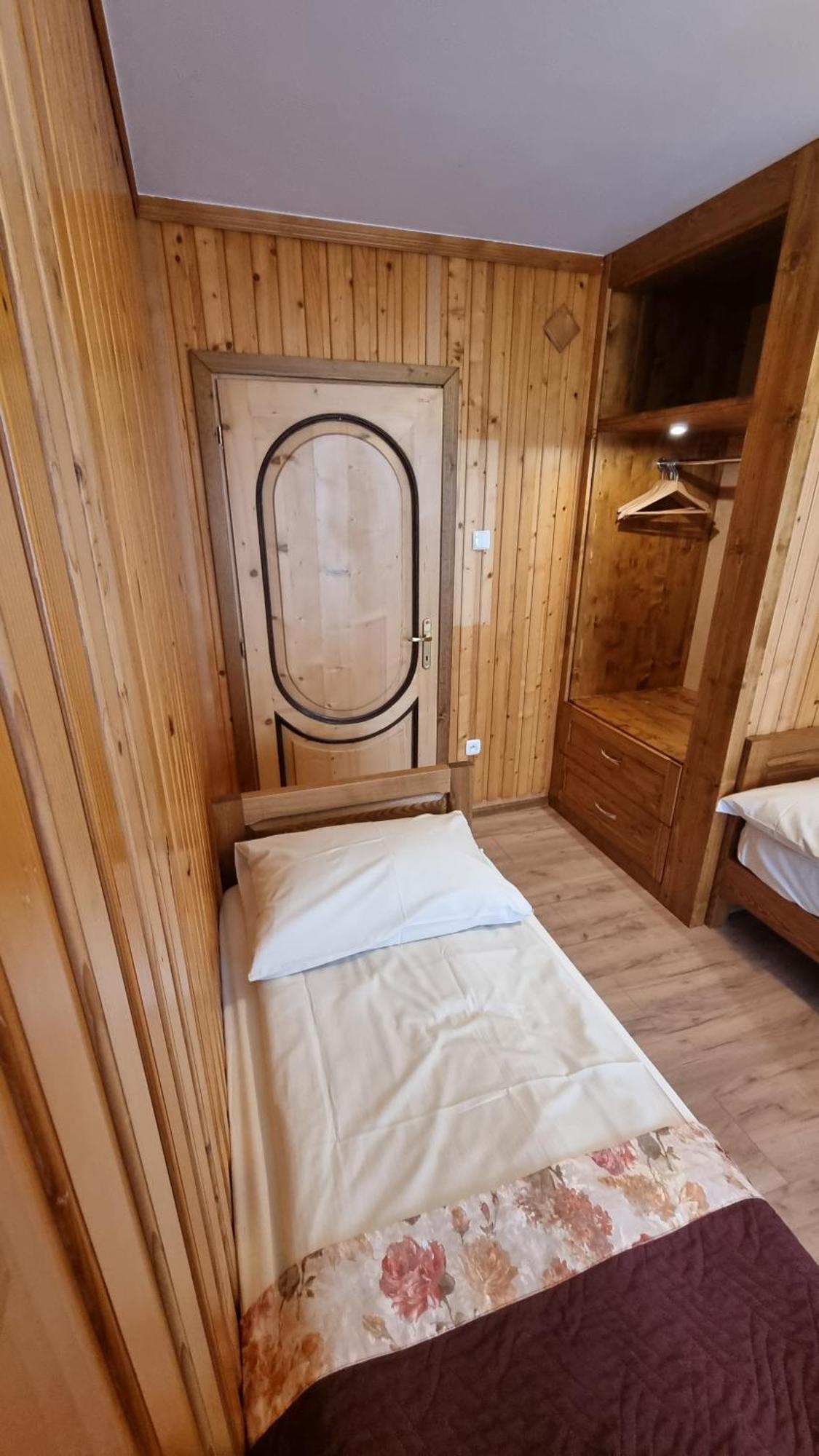Dom Wypoczynkowy Jedrus Bialka Tatrzanska Oda fotoğraf